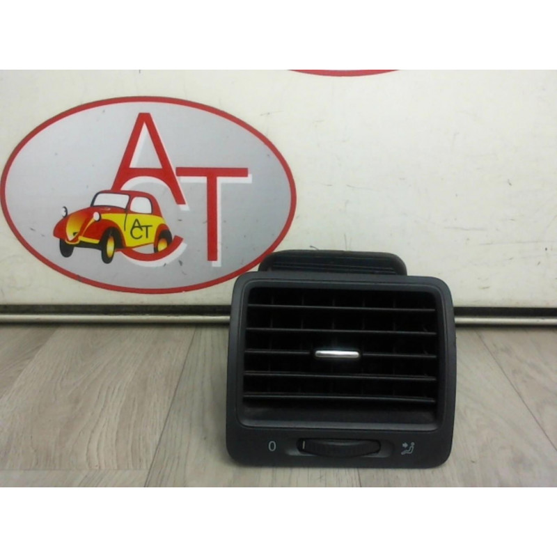 Aerateur tableau de bord avant droit VOLKSWAGEN GOLF V d’occasion