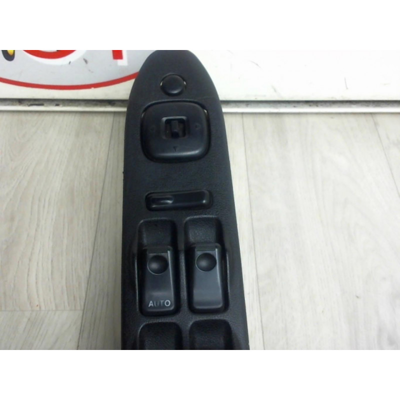 Interrupteur de leve vitre avant gauche MAZDA MPV d’occasion