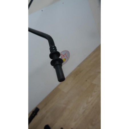 Tuyau de carburant RENAULT TWINGO III d’occasion
