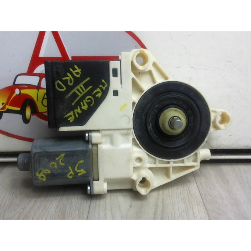 Mot. leve vitre arriere droit RENAULT MEGANE III PHASE 1 d’occasion