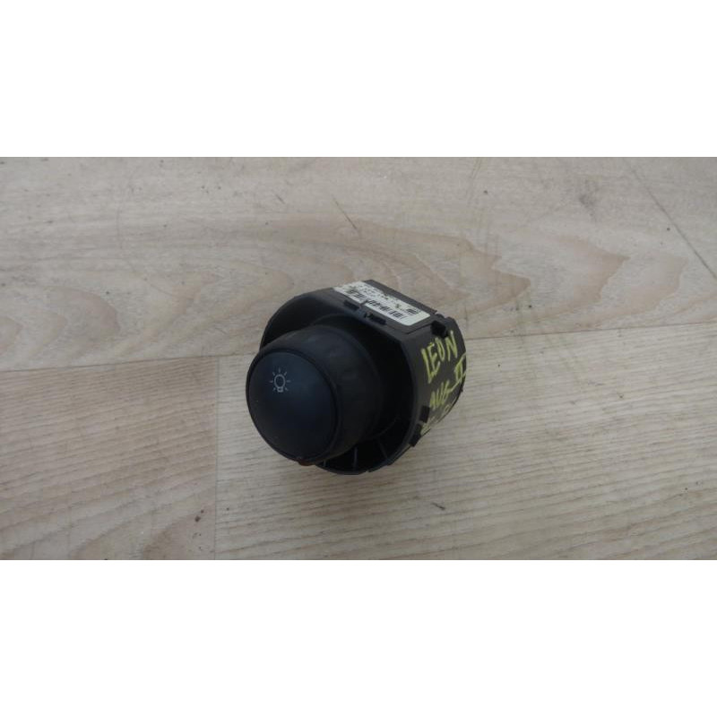 Commande de phare SEAT LEON II PHASE 1 d’occasion