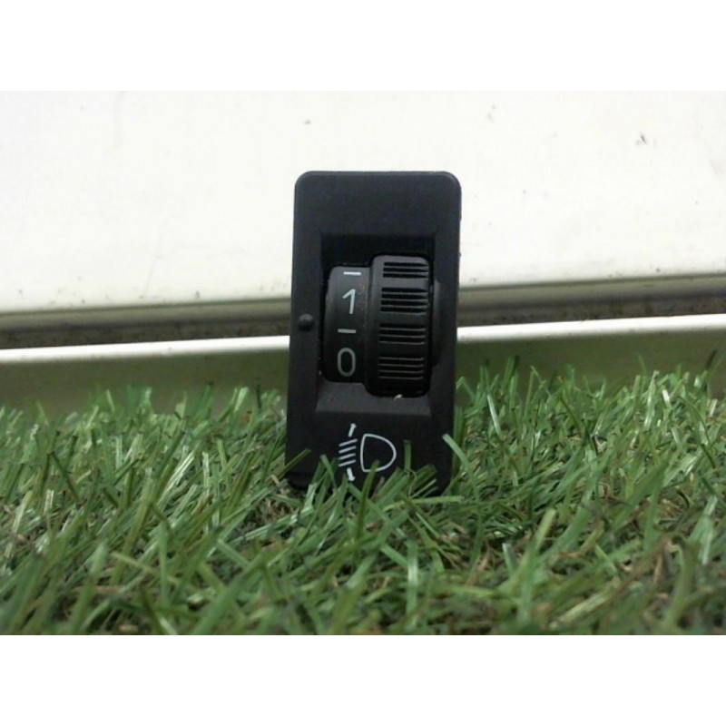 Commande de reglage hauteur de phare CITROEN BERLINGO II (B9) d’occasion