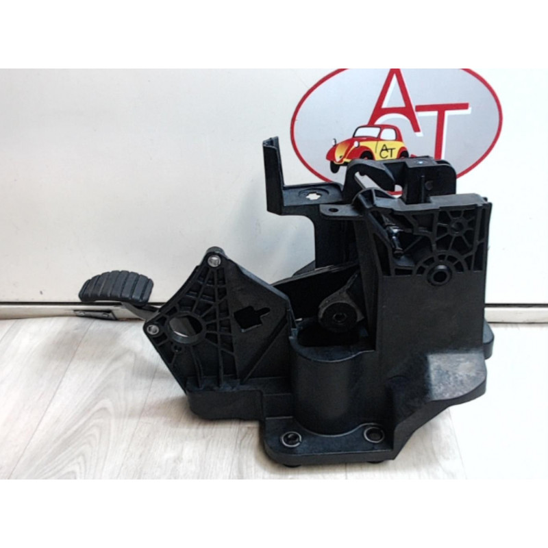 Pedalier de frein RENAULT TWINGO III d’occasion