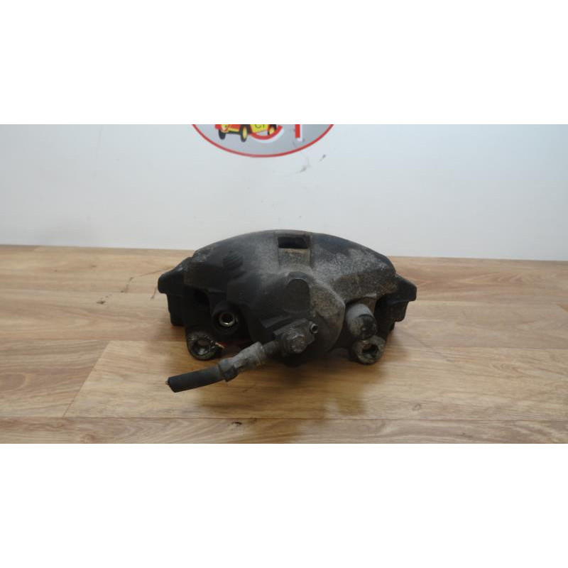 Etrier avant gauche (freinage) VOLKSWAGEN GOLF V d’occasion