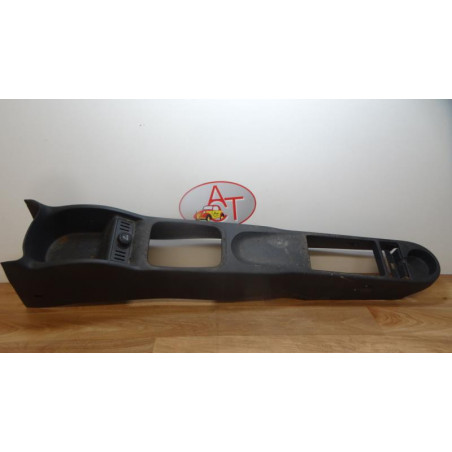 Console central (interieur plastique) OPEL CORSA (C) PHASE 1 d’occasion