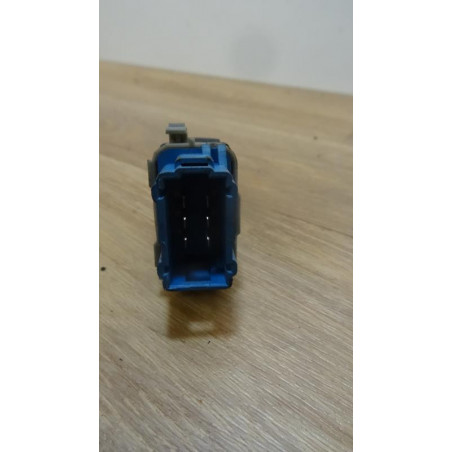 Interrupteur de leve vitre avant droit RENAULT MEGANE II PHASE 1 d’occasion