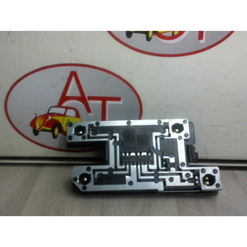 Platine feu arriere gauche RENAULT CLIO I PHASE 2 d’occasion