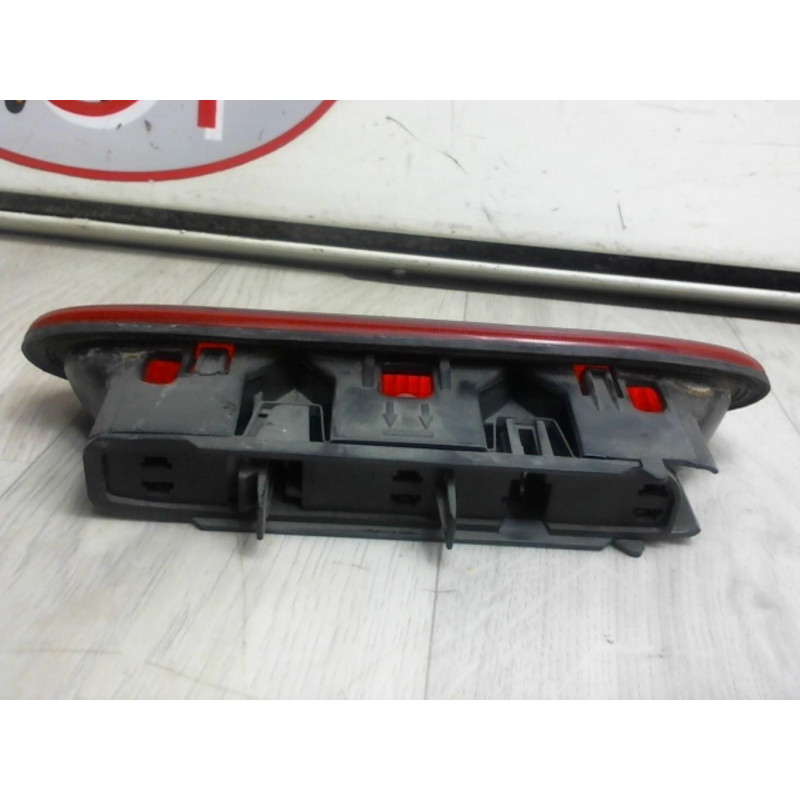Feu arriere stop central RENAULT CLIO I PHASE 3 d’occasion