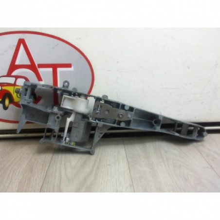 Support poignee porte arriere droite PEUGEOT 208 d’occasion