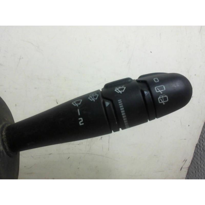 Com (Bloc Contacteur Tournant+Commodo Essuie Glace+Commodo Phare) RENAULT  d’occasion