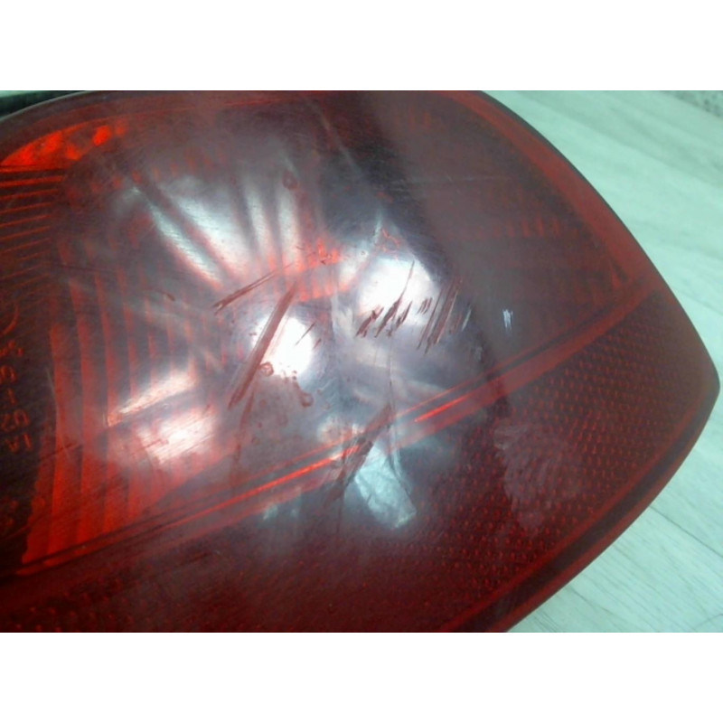 Anti brouillard arriere gauche FORD FOCUS d’occasion