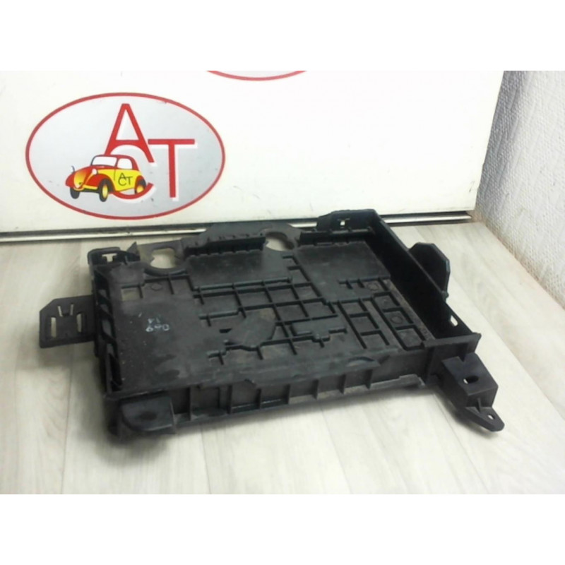 Coffre à batterie RENAULT CLIO III PHASE 2 d’occasion