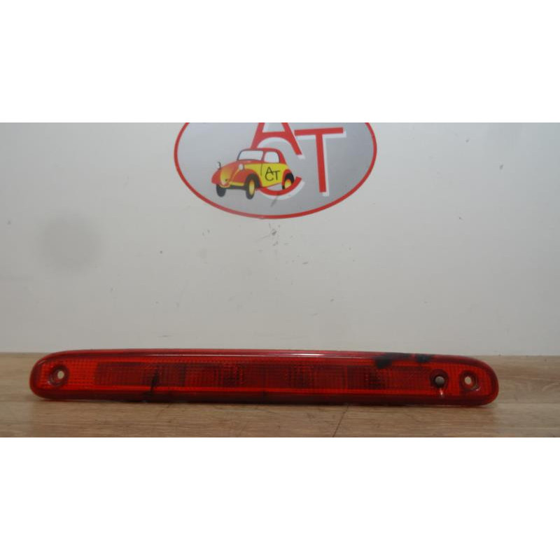 Feu arriere stop central PEUGEOT 107 PHASE 2 d’occasion