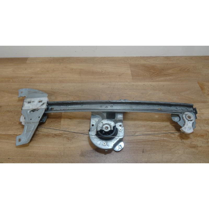 Leve vitre electrique avant gauche PEUGEOT 107 PHASE 2 d’occasion