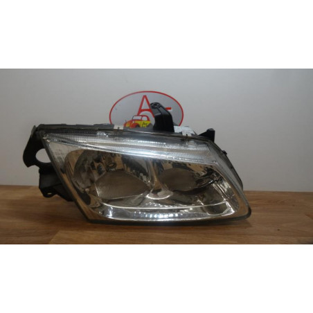 Optique avant principal droit (feux)(phare) NISSAN ALMERA II PHASE 1 d’occasion