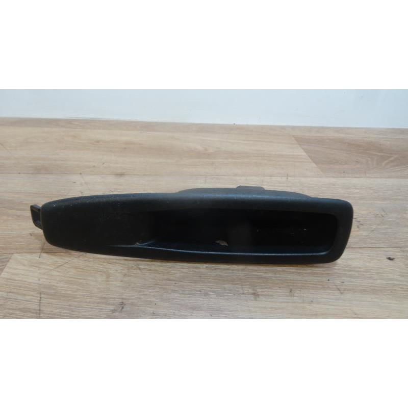 Poignee interieur arriere droit RENAULT CLIO IV IV DCI d’occasion