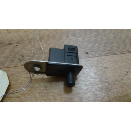 Capteur de fermeture de porte MITSUBISHI GRANDIS d’occasion