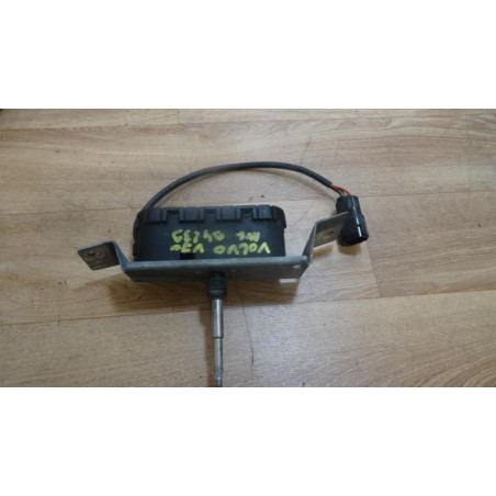 Mot. essuie glace phare avant gauche VOLVO V70 I PHASE 2 d’occasion