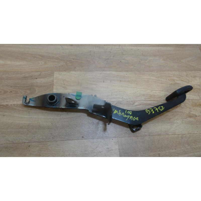 Pedalier d'embrayage PEUGEOT 108 d’occasion