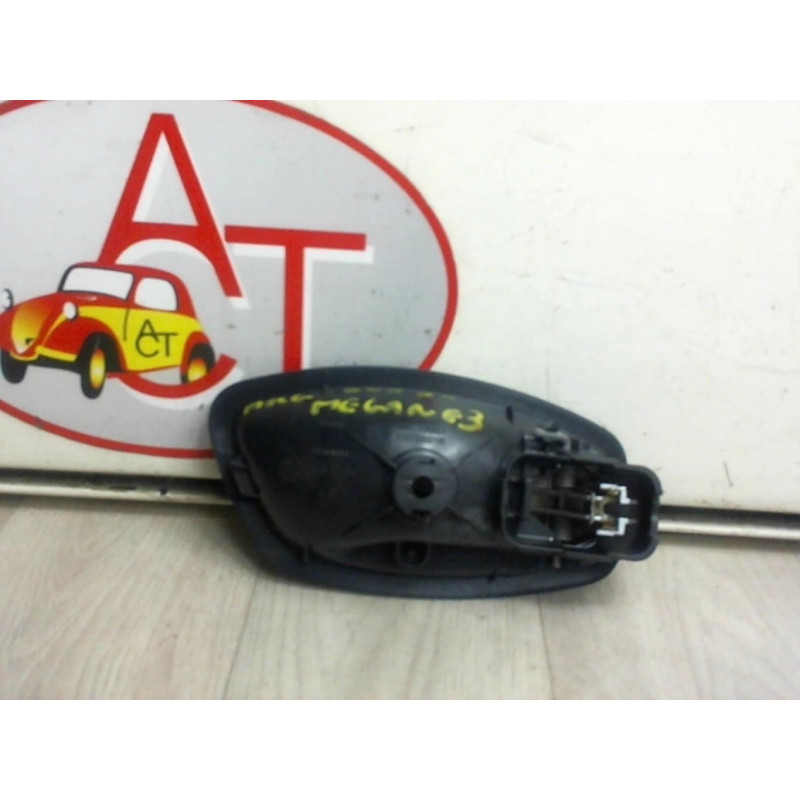 Poignee interieur arriere gauche RENAULT MEGANE III PHASE 1 d’occasion