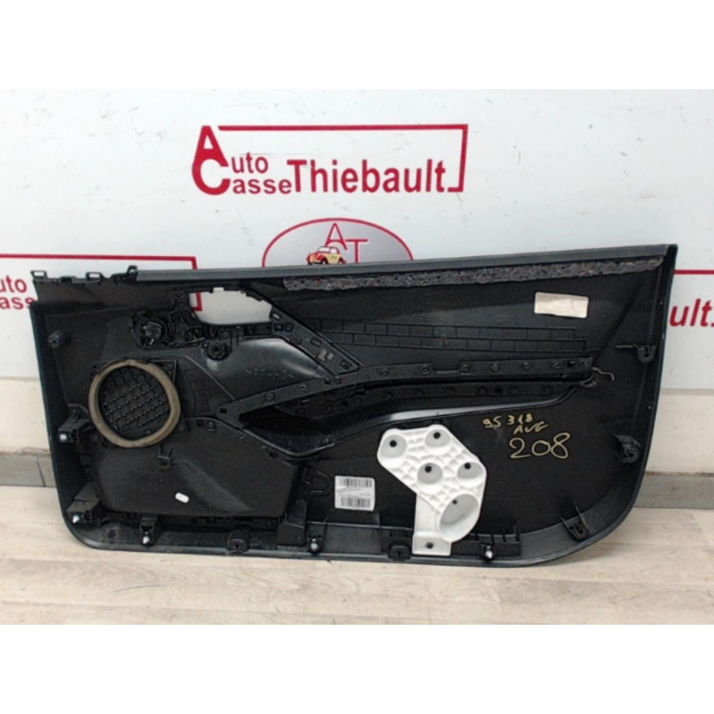 Panneau de porte avant gauche PEUGEOT 208 d’occasion
