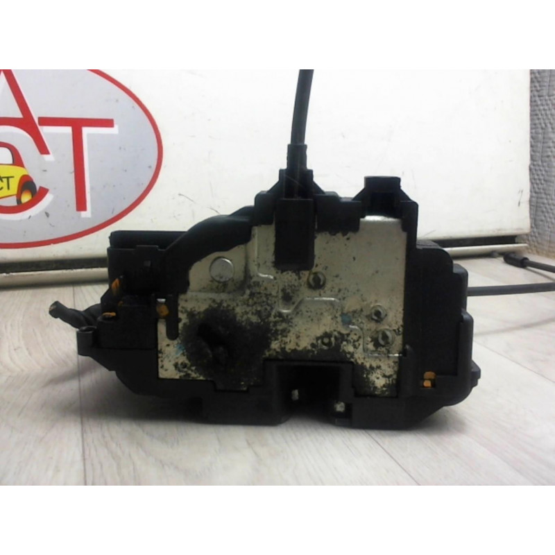 Serrure arriere droit RENAULT MEGANE III PHASE 1 d’occasion