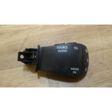 Commande autoradio RENAULT MEGANE IV d’occasion