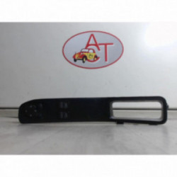 Interrupteur de leve vitre (Bloc complet) AUDI 80 (B4) d’occasion