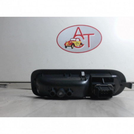 Interrupteur de leve vitre avant droit RENAULT CLIO III PHASE 2 d’occasion