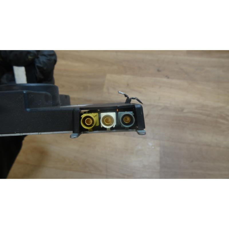 Amplificateur antenne AUDI A3 (8P) PHASE 1 d’occasion