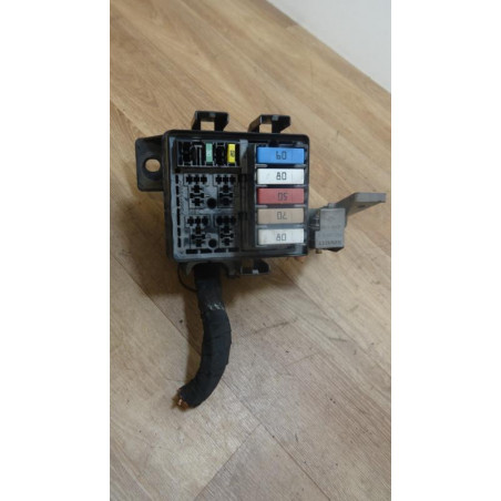 Boitier fusible RENAULT  d’occasion