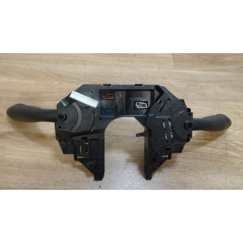 Com (Bloc Contacteur Tournant+Commodo Essuie Glace+Commodo Phare) CITROEN C4 PICASSO d’occasion