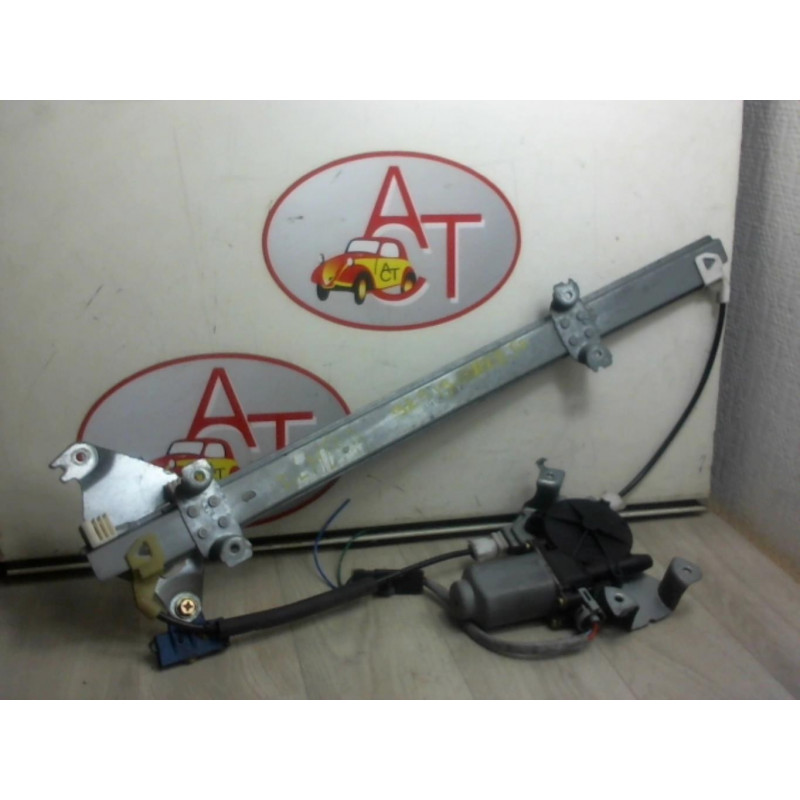 Leve vitre electrique avant droit NISSAN ALMERA II PHASE 1 d’occasion