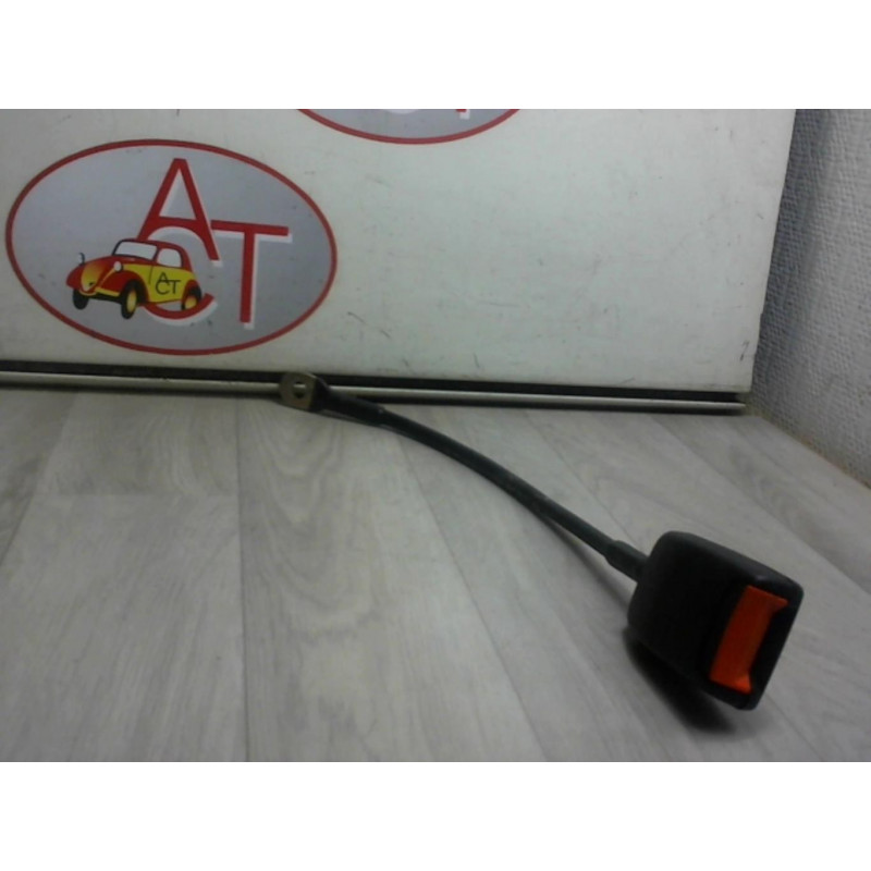 Attache ceinture avant gauche SIMPA  d’occasion
