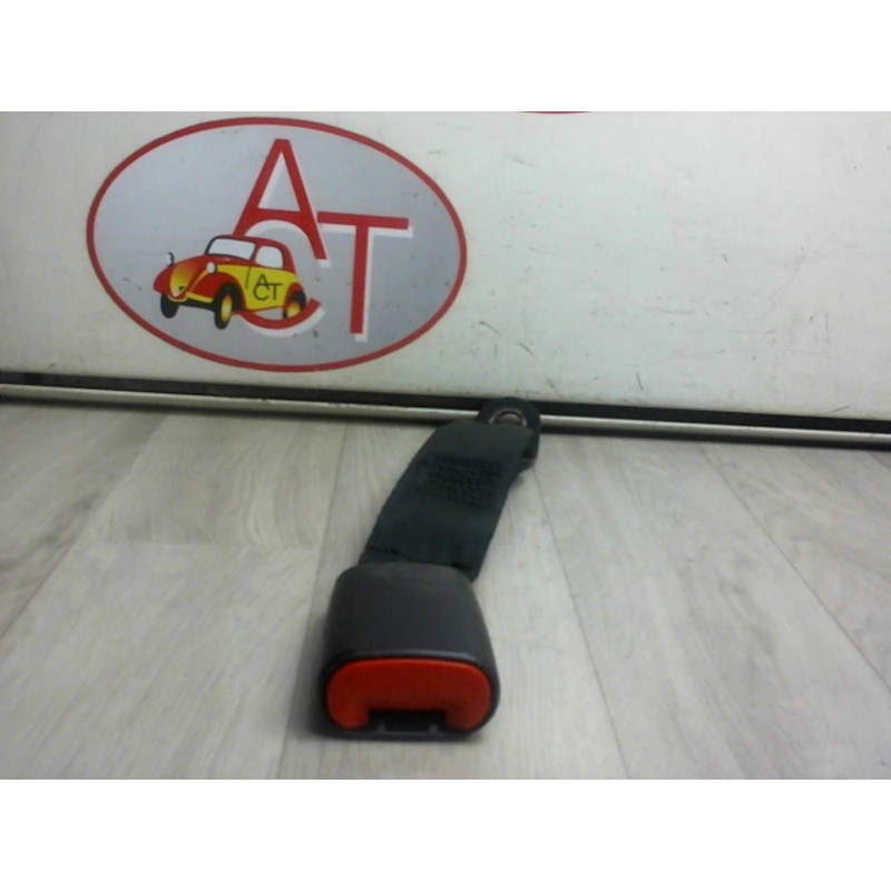 Attache ceinture arriere centrale ALFA ROMEO 166 PHASE 1 d’occasion