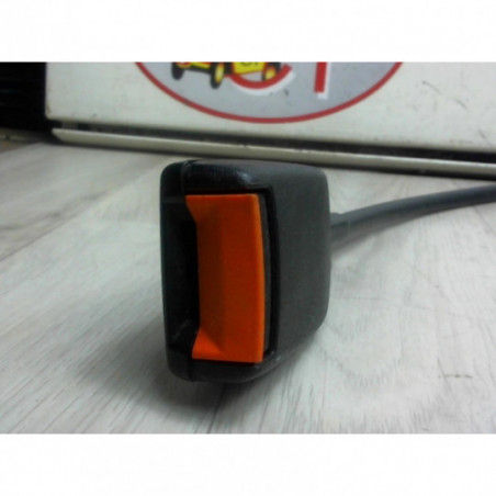 Attache ceinture avant droit SIMPA  d’occasion