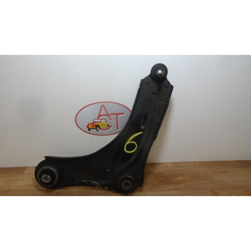 Triangle avant gauche RENAULT  d’occasion