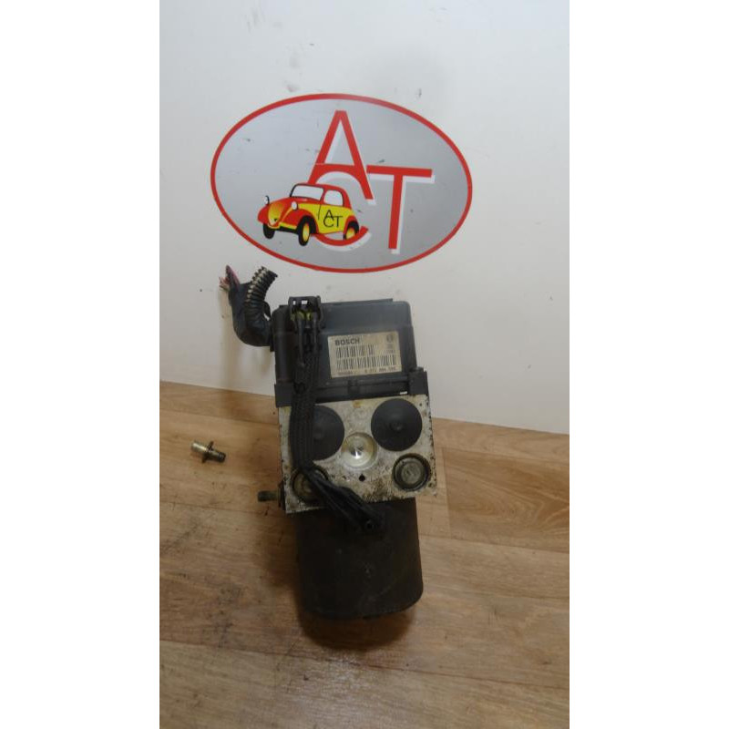 Bloc ABS (freins anti-blocage) RENAULT SCENIC RX4 d’occasion