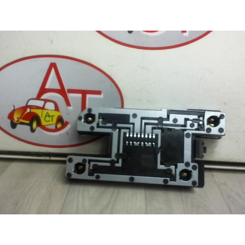 Platine feu arriere droit RENAULT CLIO I PHASE 2 d’occasion