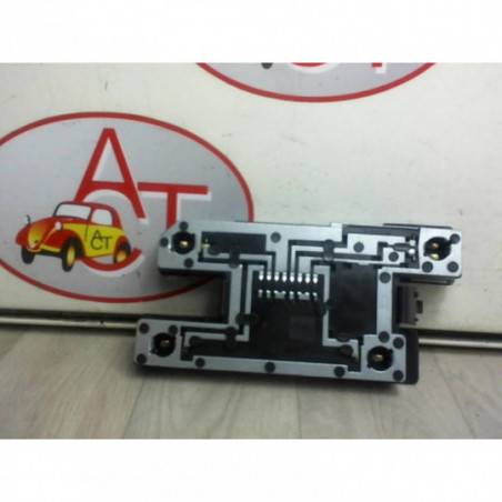 Platine feu arriere droit RENAULT CLIO I PHASE 2 d’occasion