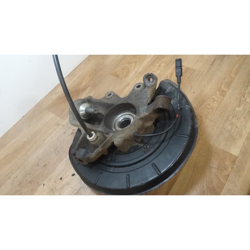 Fusee arriere droit MERCEDES CLASSE R (251) PHASE 1 d’occasion