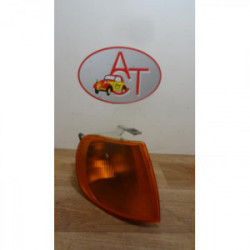 Optique avant secondaire droit (feux)(clignotant) VOLKSWAGEN POLO 1.4 GL d’occasion