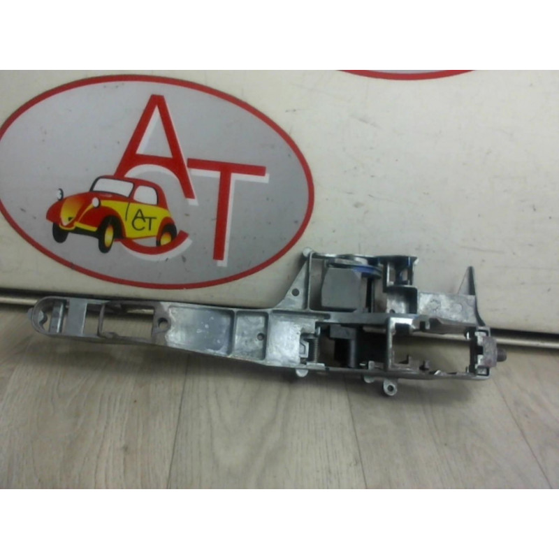 Support poignee porte avant gauche PEUGEOT 308 PHASE 1 d’occasion