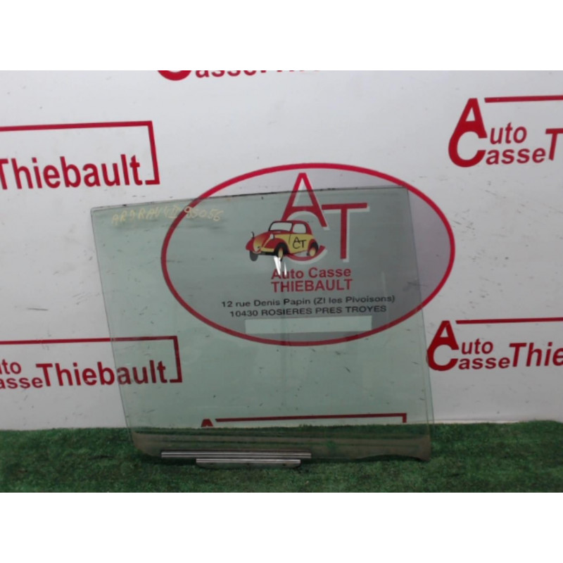 Vitre arriere droit TOYOTA RAV 4 II PHASE 1 d’occasion