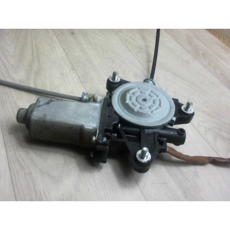 Leve vitre electrique arriere droit SUZUKI LIANA d’occasion