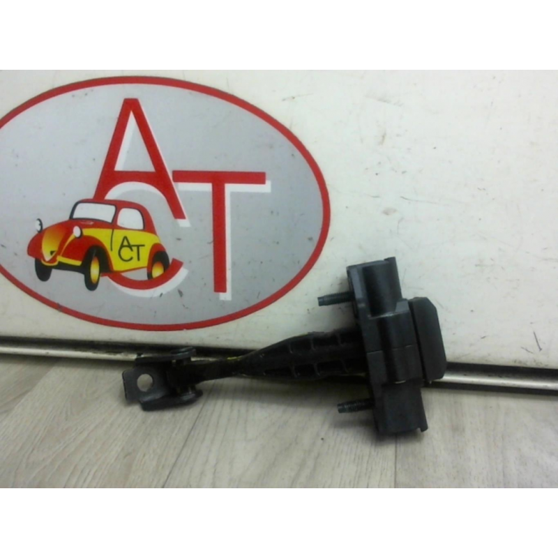 Tirant de porte arriere droit DACIA DUSTER PHASE 2 d’occasion