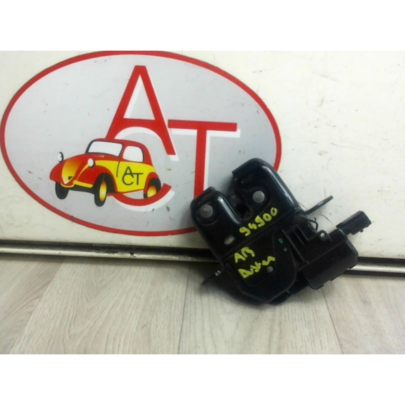 Serrure de coffre DACIA DUSTER PHASE 2 d’occasion