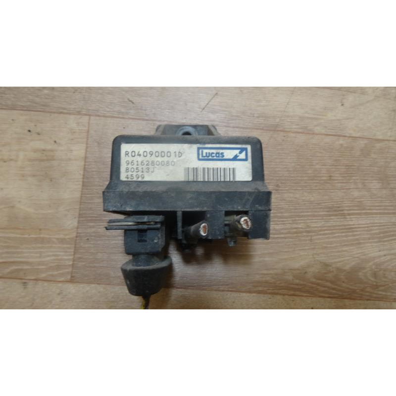 Relais de prechauffage OPEL ASTRA 1.6 CDTI d’occasion
