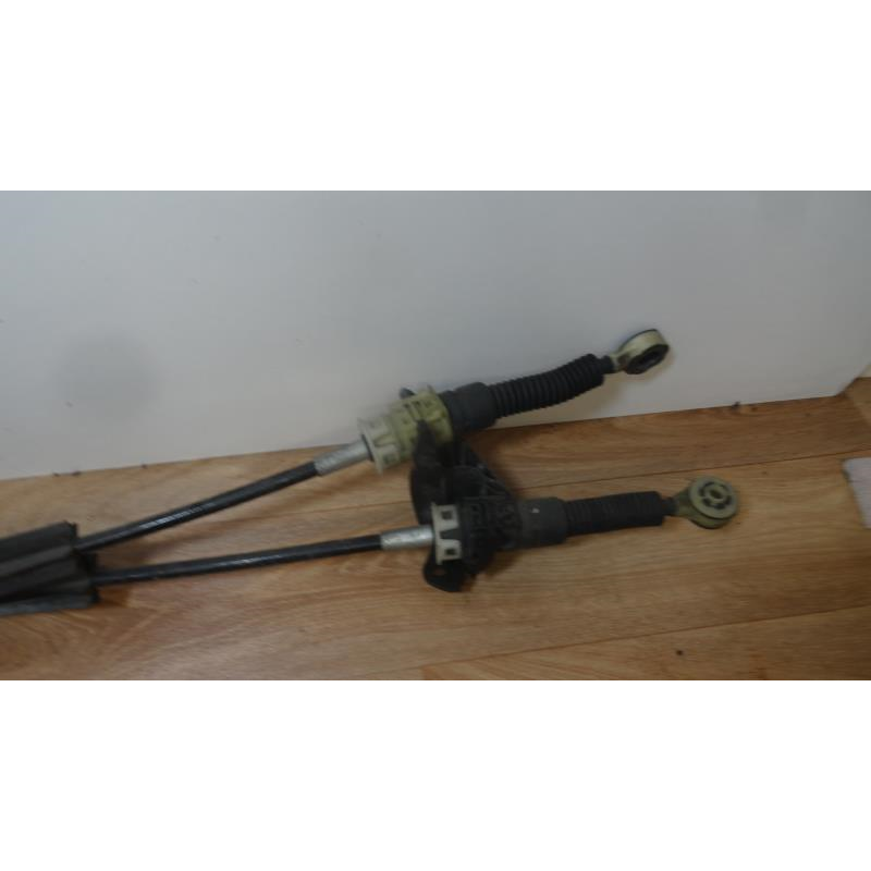 Cable levier de vitesses RENAULT CLIO IV d’occasion