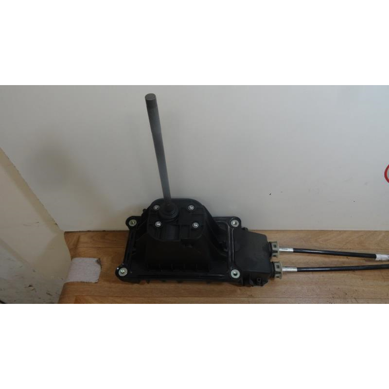 Cable levier de vitesses RENAULT CLIO IV d’occasion
